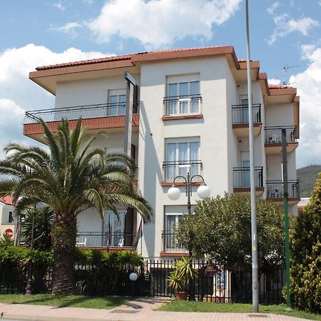 Residence Colibri Family & Bike Loano Exterior photo